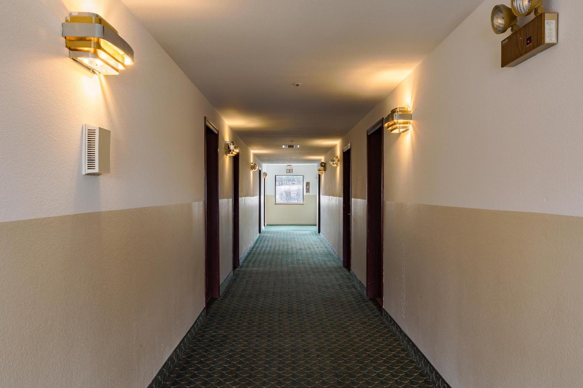 Hotel Super 8 By Wyndham West Route 66 - Grand Canyon Area
