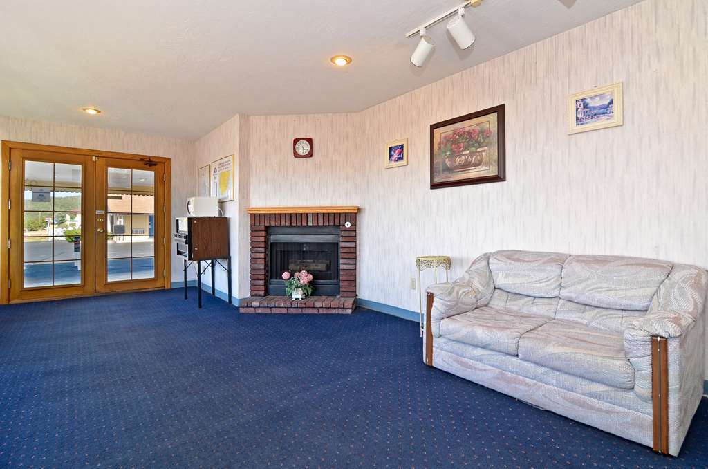 Super 8 By Wyndham West Route 66 - Grand Canyon Area Hotel Williams