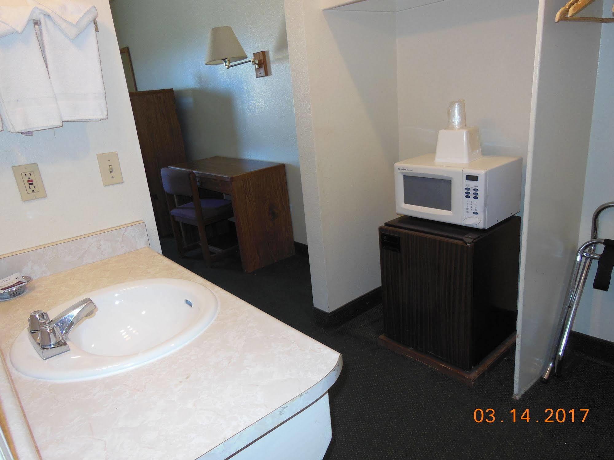 Super 8 By Wyndham West Route 66 - Grand Canyon Area Williams
